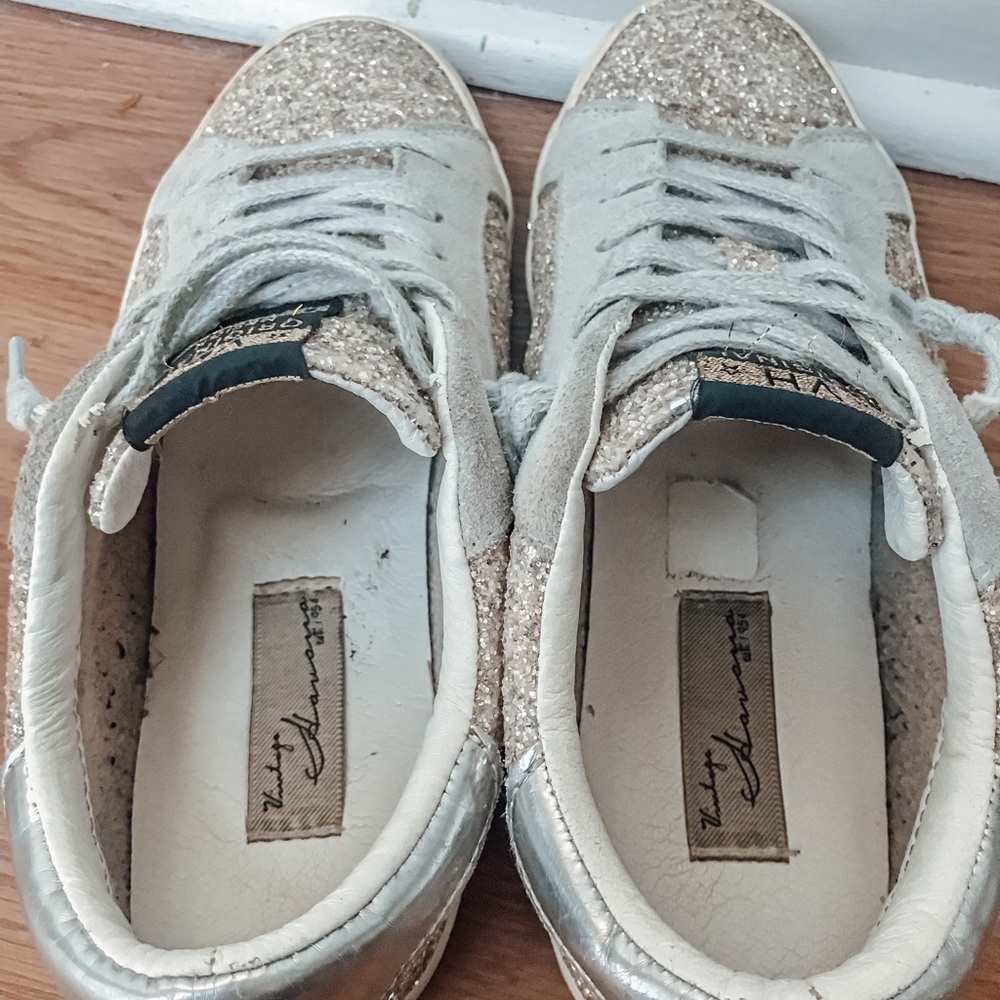 Vintage Havana Women’s Size 8 Glitter Sneakers - Picture 6 of 6
